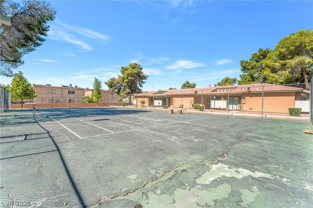 457 N Lamb Boulevard - Photo 16