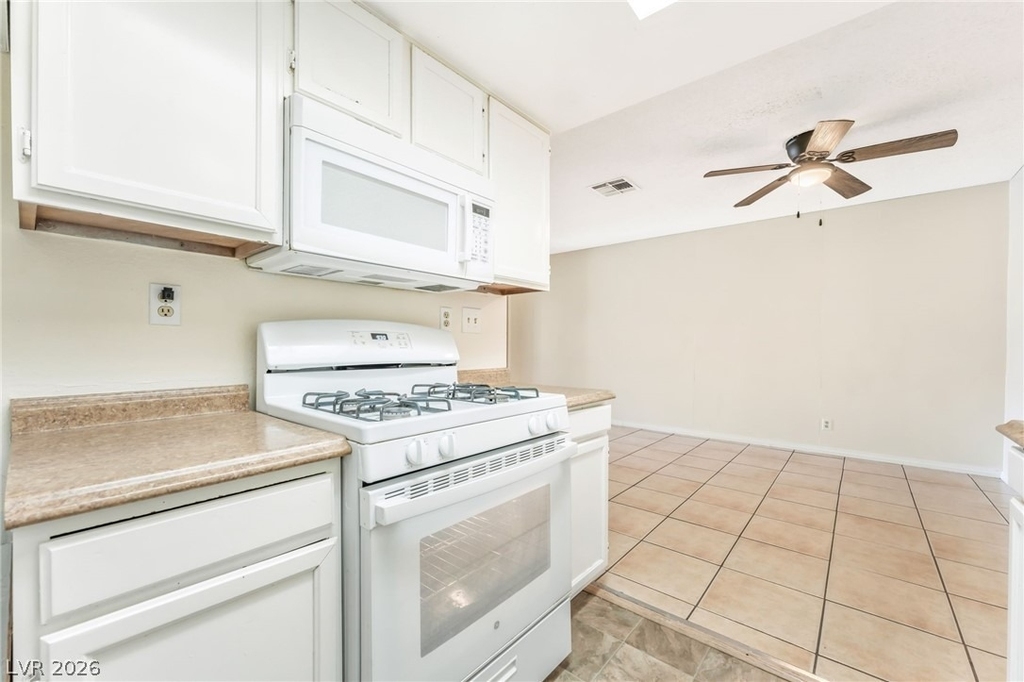 457 N Lamb Boulevard - Photo 10