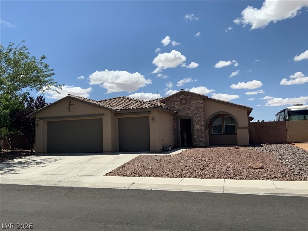 5819 E Badlands Lane - Photo 2