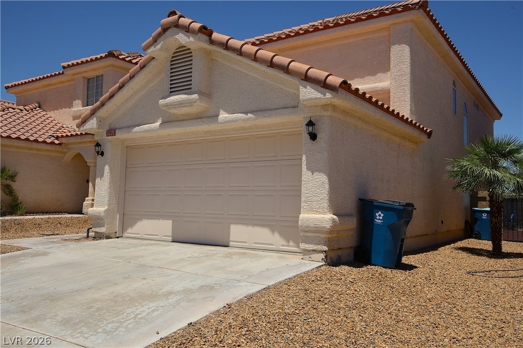 8220 Maplestar Road - Photo 2