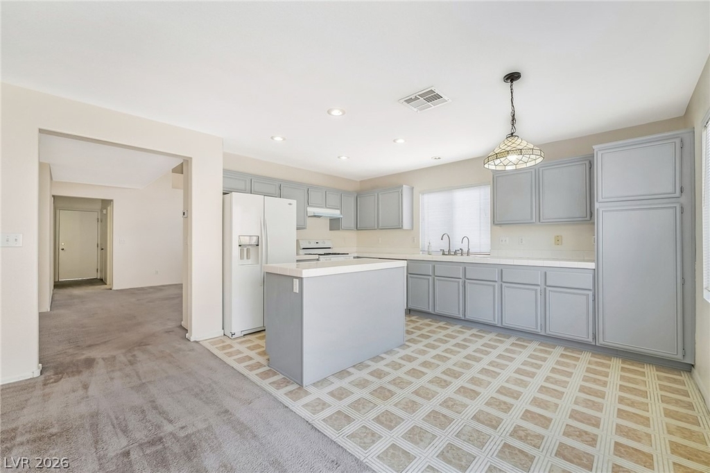 9888 Sparrow Ridge Avenue - Photo 14