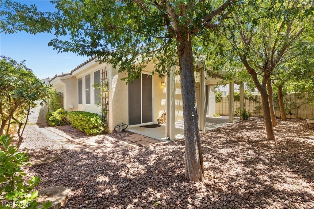 1701 Warrenville Street - Photo 36