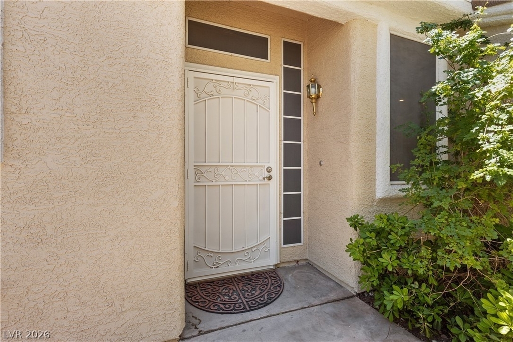 1701 Warrenville Street - Photo 3
