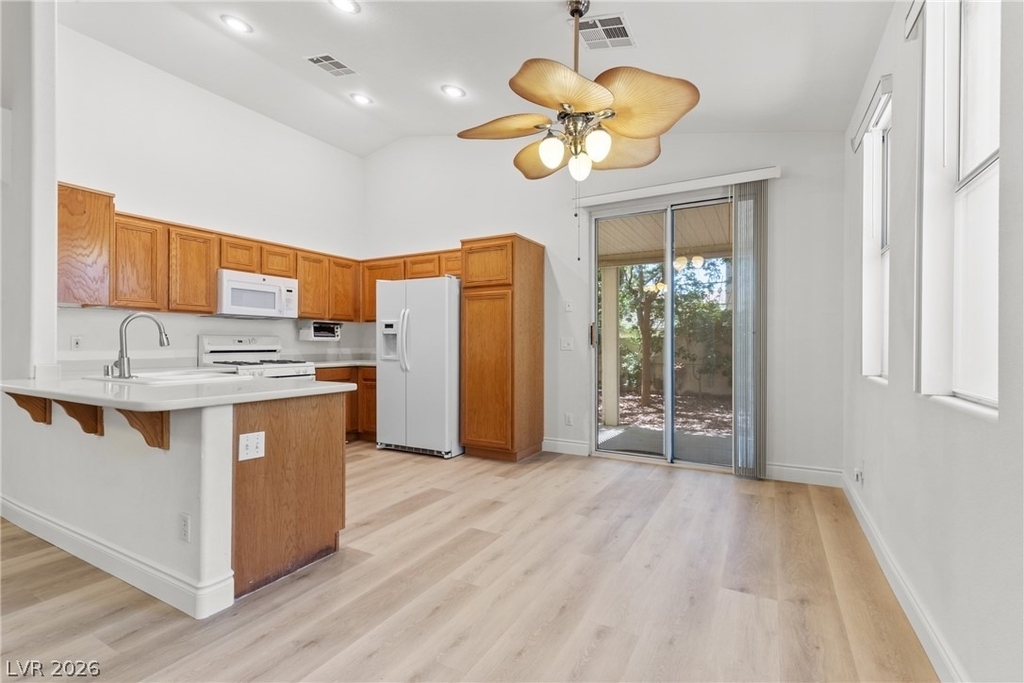 1701 Warrenville Street - Photo 8