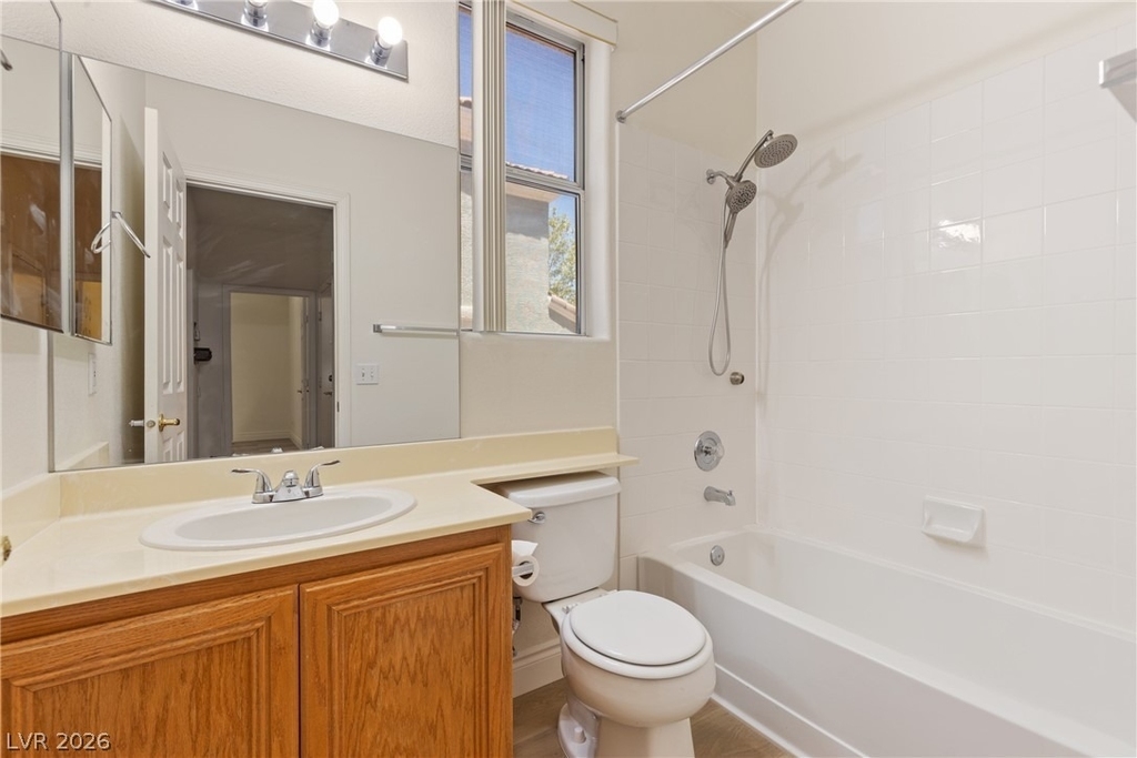 1701 Warrenville Street - Photo 19