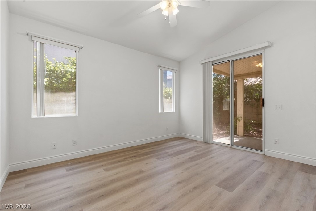 1701 Warrenville Street - Photo 13