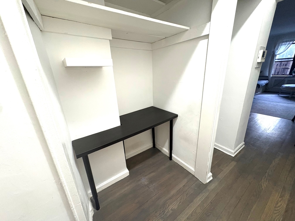 220 East 87th Street - Photo 8