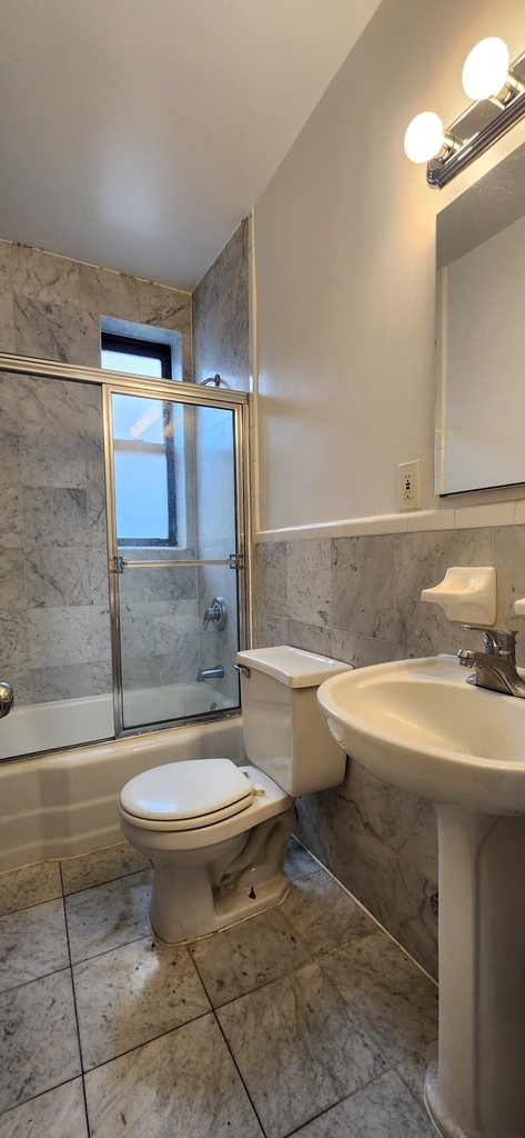 East 18th Street / 2nd Ave - Photo 5