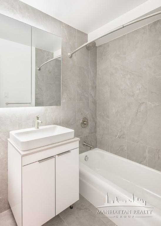 2nd Avenue - Photo 6