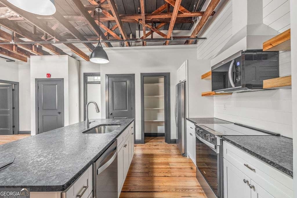 13 Greenville Street - Photo 3