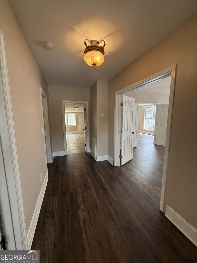1011 Peek Street Nw - Photo 3