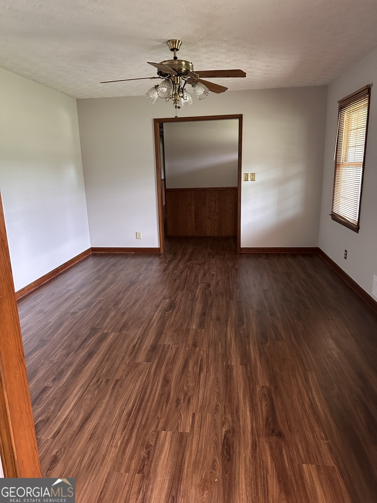 145 Redwood Circle - Photo 13