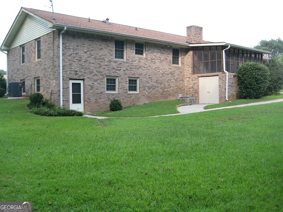 145 Redwood Circle - Photo 2
