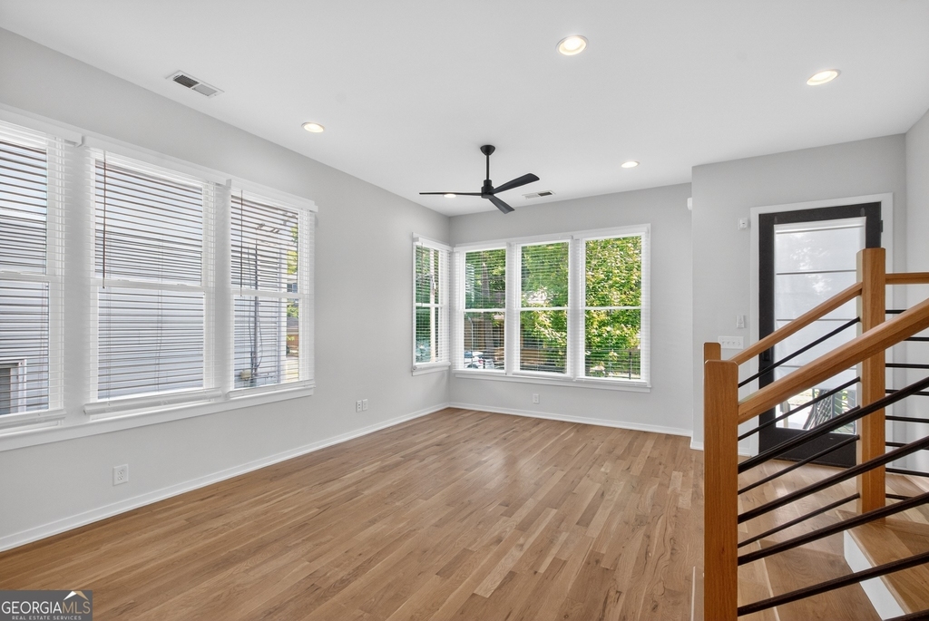 454 Calhoun Street Nw - Photo 6