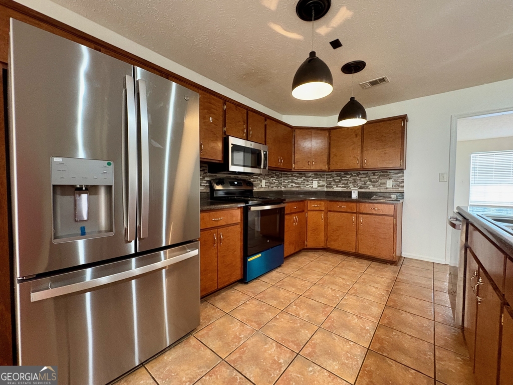 219 Fairway Drive - Photo 3