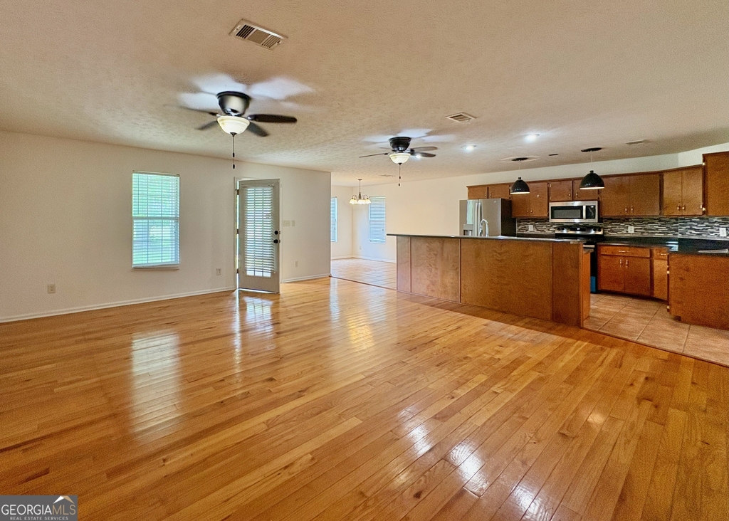 219 Fairway Drive - Photo 2