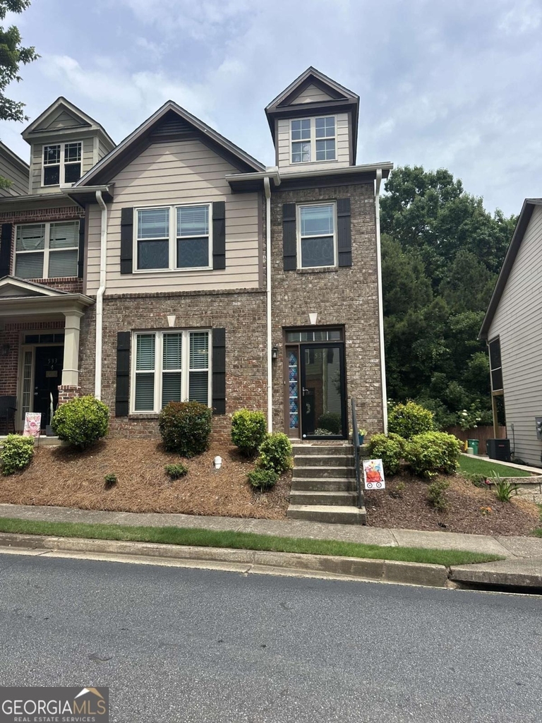 535 Ridge View Crossing - Photo 1