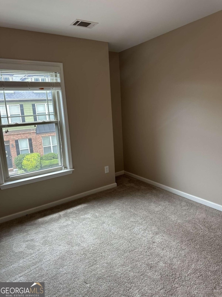 535 Ridge View Crossing - Photo 3
