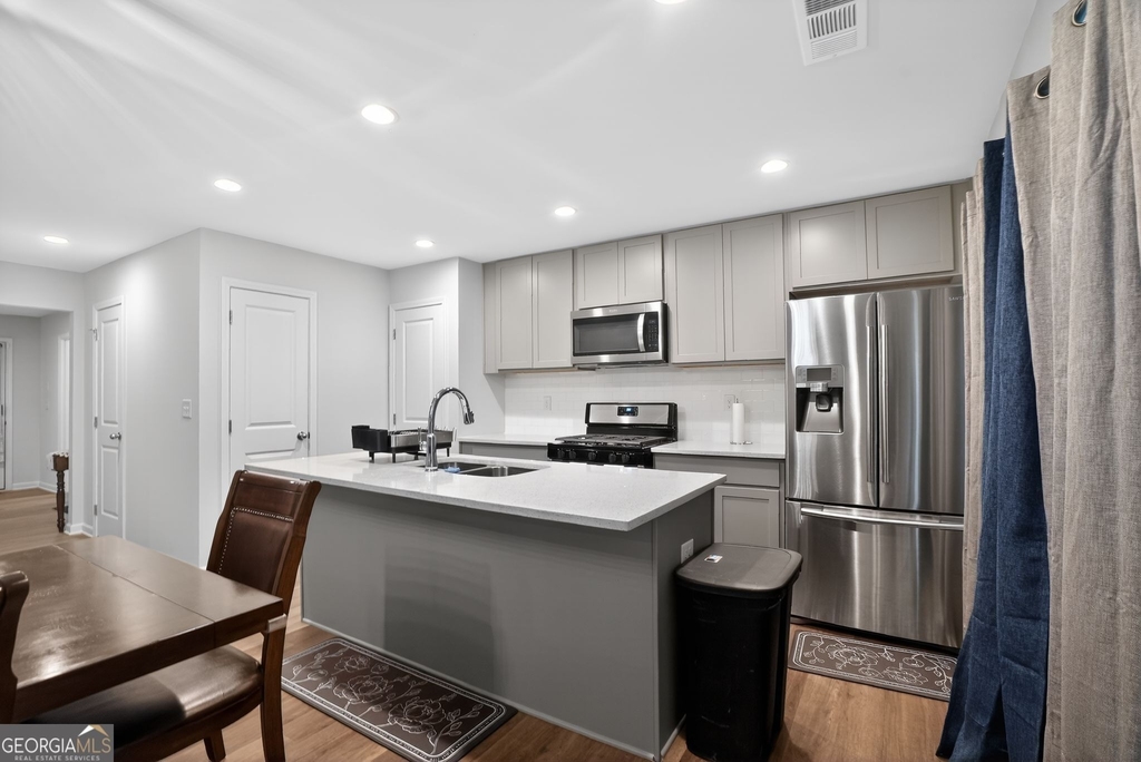 1127 2nd Street Nw - Photo 6