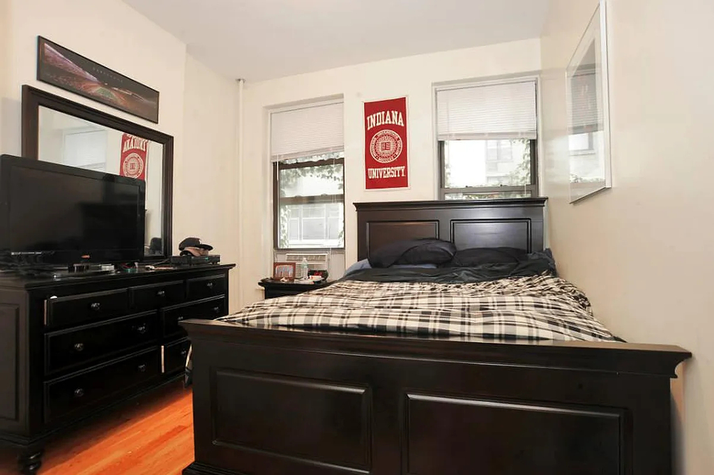 East 58th St & 1st Ave - Photo 6