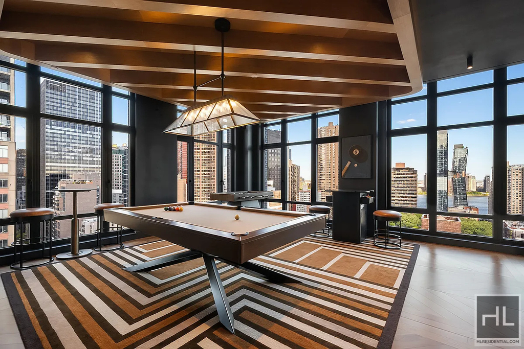 East 36th Street - Photo 7