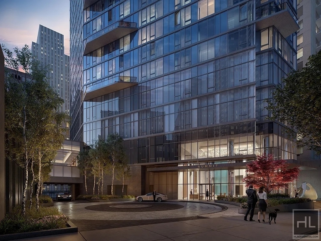 East 44th Street - Photo 10
