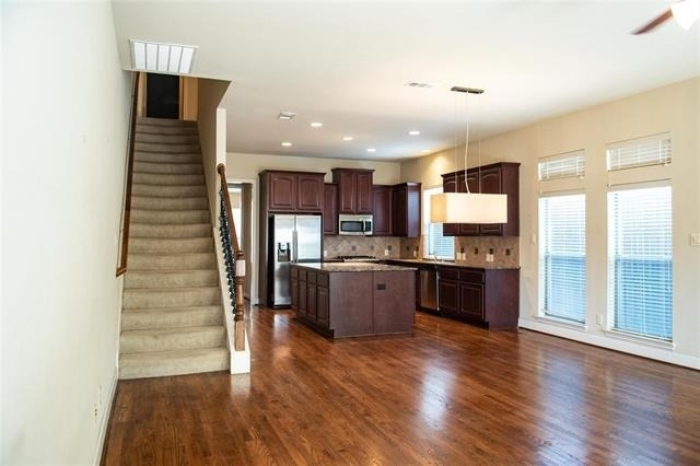 2410 Knight Street - Photo 9