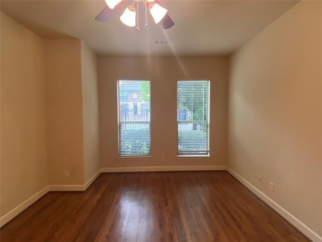 2410 Knight Street - Photo 4