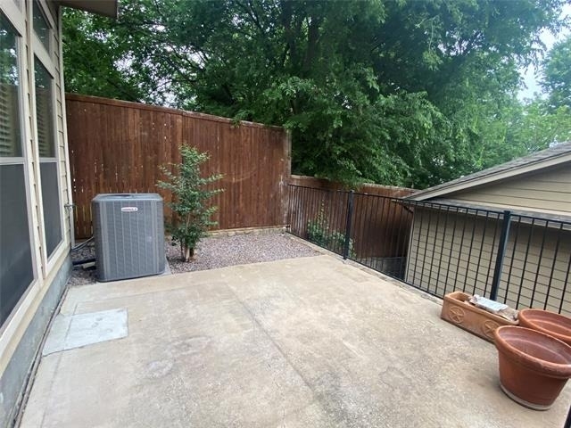 2410 Knight Street - Photo 23