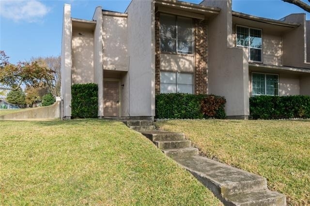 439 Valley Park Drive - Photo 0