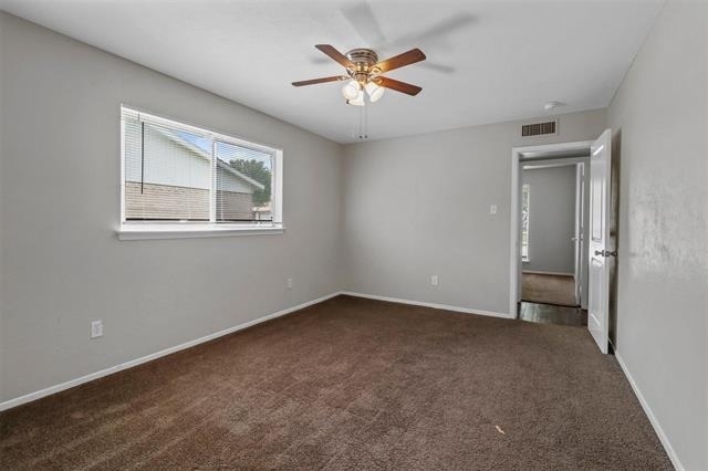 7012 Lincolnshire Lane - Photo 11