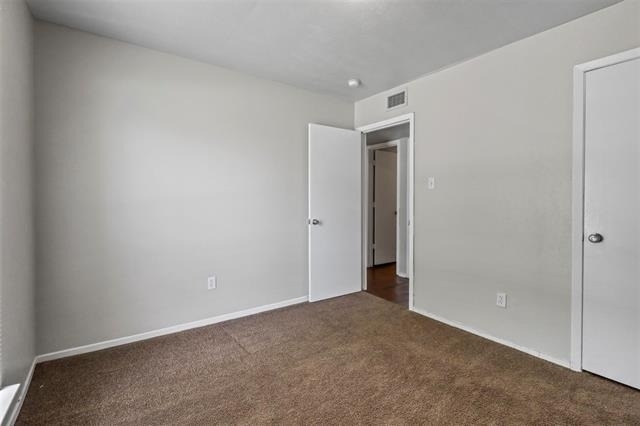7012 Lincolnshire Lane - Photo 10