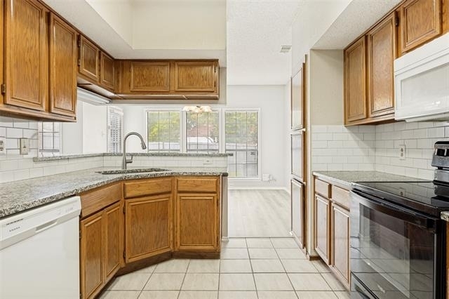 3317 Devonshire Drive - Photo 2