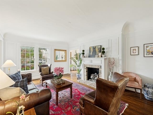 4352 Livingston Avenue - Photo 2