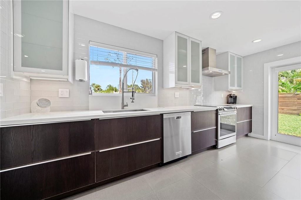 15276 Harrison Road - Photo 18