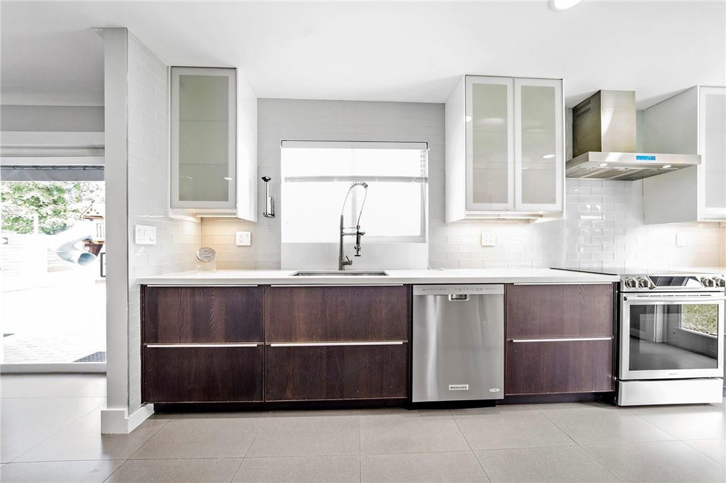 15276 Harrison Road - Photo 3