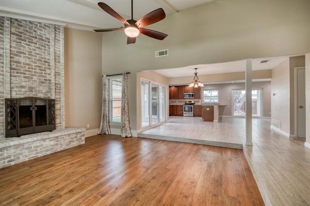 1817 Hemlock Drive - Photo 4