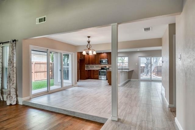 1817 Hemlock Drive - Photo 5