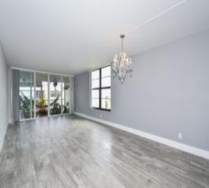 12 Royal Palm Way - Photo 8