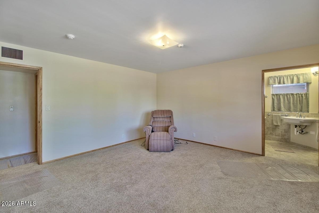 375 S Buena Vista Avenue - Photo 6
