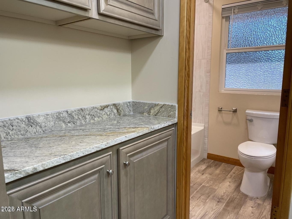 375 S Buena Vista Avenue - Photo 13