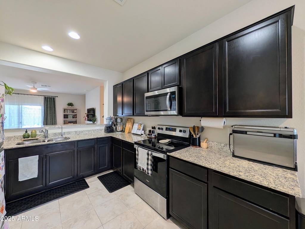 24458 W Verlea Drive - Photo 13