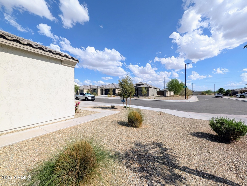 24458 W Verlea Drive - Photo 5