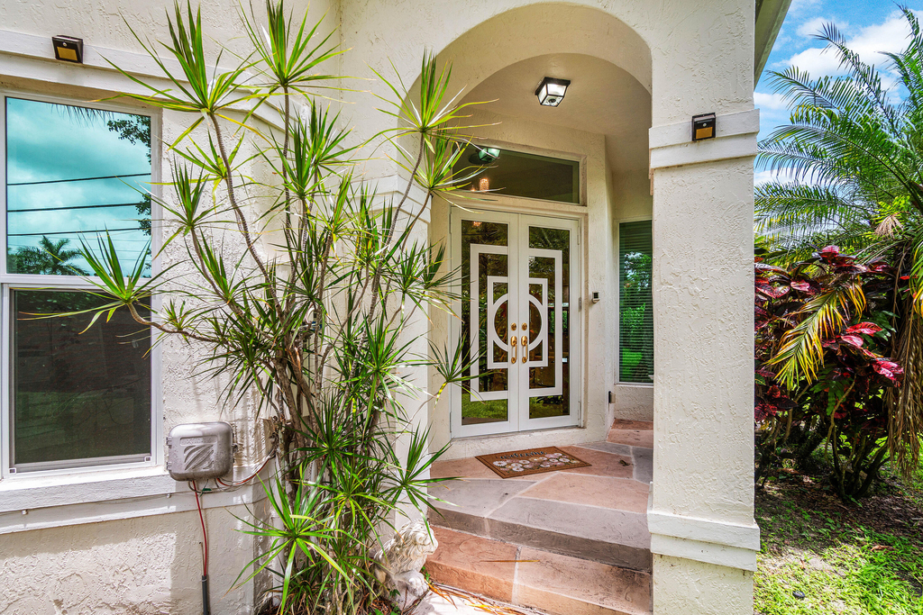 7087 Nw 78th Place - Photo 1