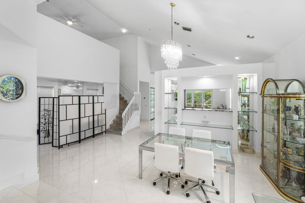 7087 Nw 78th Place - Photo 4