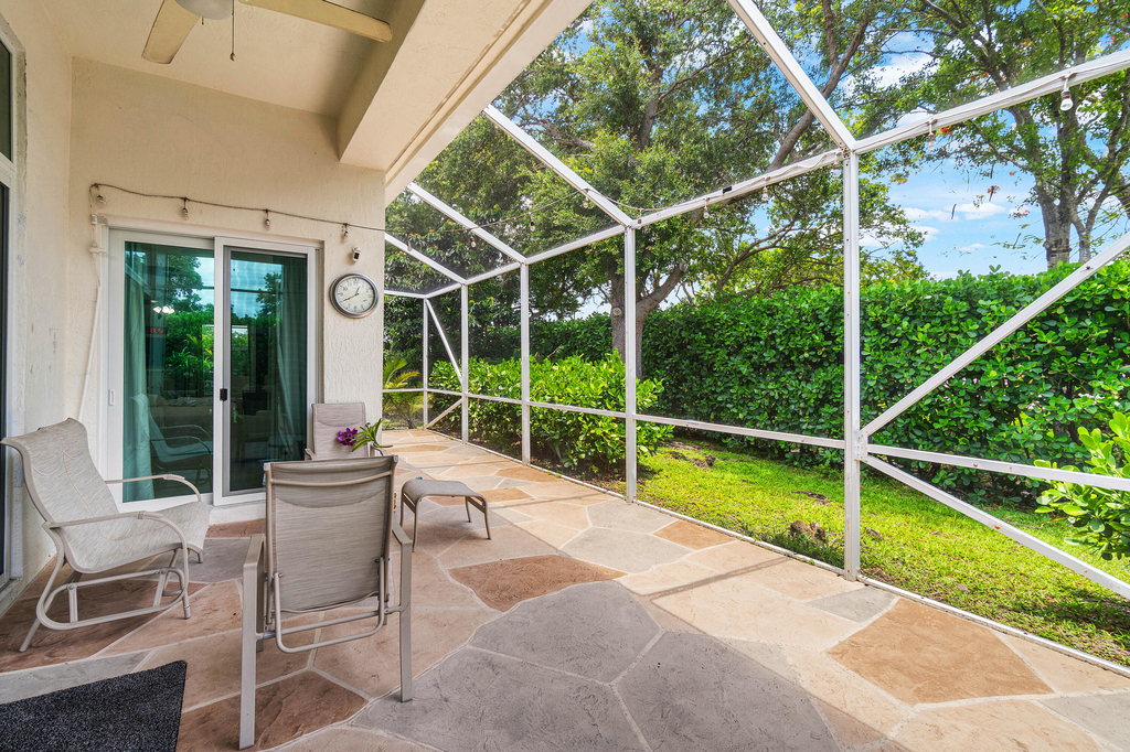 7087 Nw 78th Place - Photo 28
