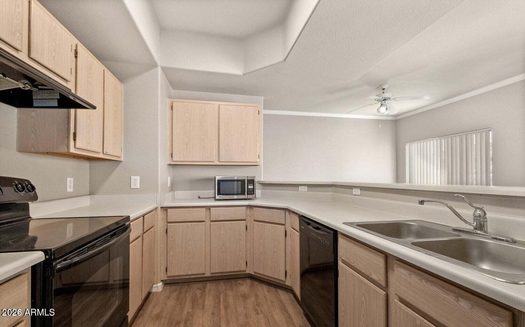 3236 E Chandler Boulevard - Photo 5