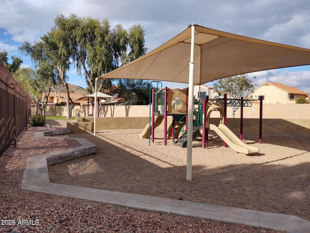 3236 E Chandler Boulevard - Photo 21