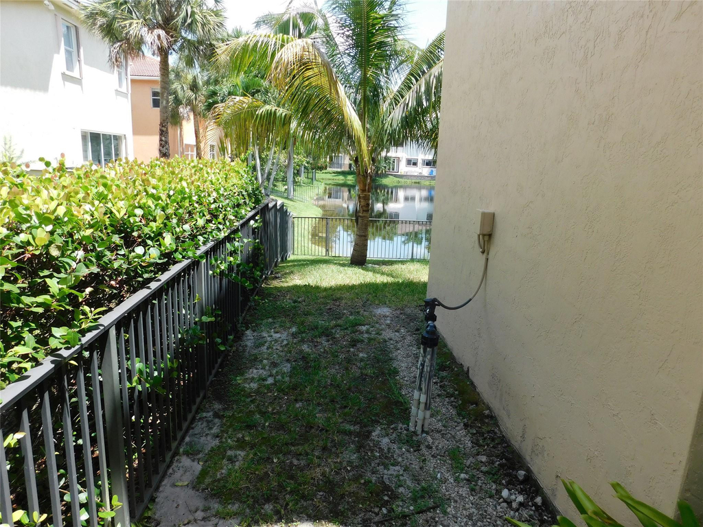 11751 Nw 1st Street - Photo 35
