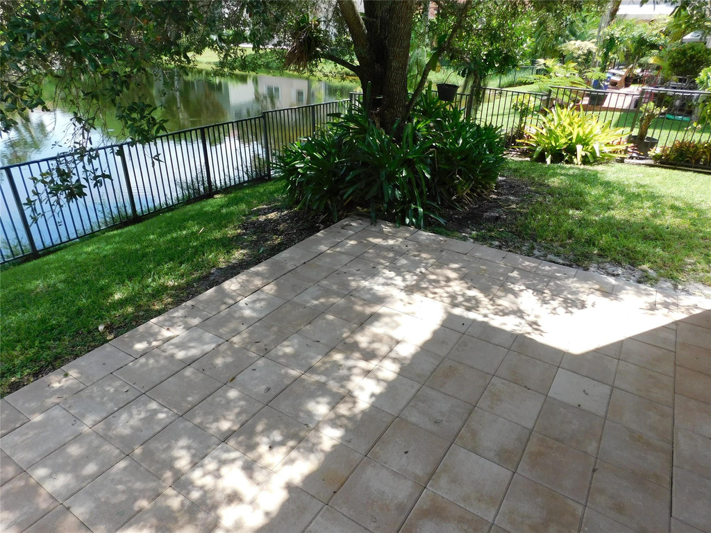 11751 Nw 1st Street - Photo 38